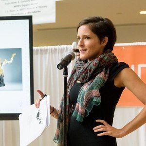 Meet your Posher, Elizabeth